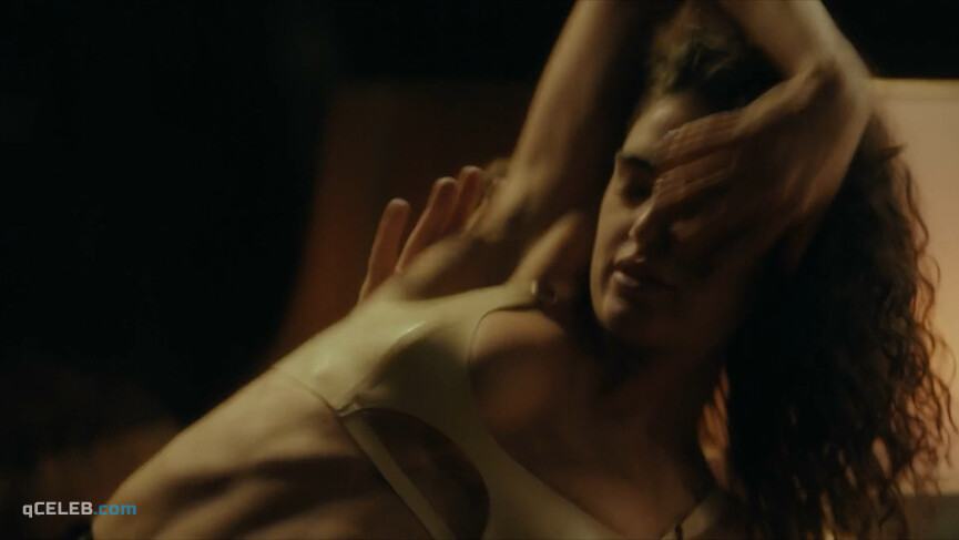 3. Anne-Lise Maulin sexy, Raya Martigny sexy – Grand amour (2020)
