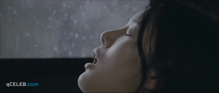 8. Yoon Jin-seo nude – Secret Love (2010)