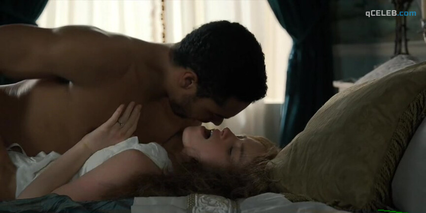 4. Phoebe Dynevor sexy – Bridgerton s01e08 (2020)