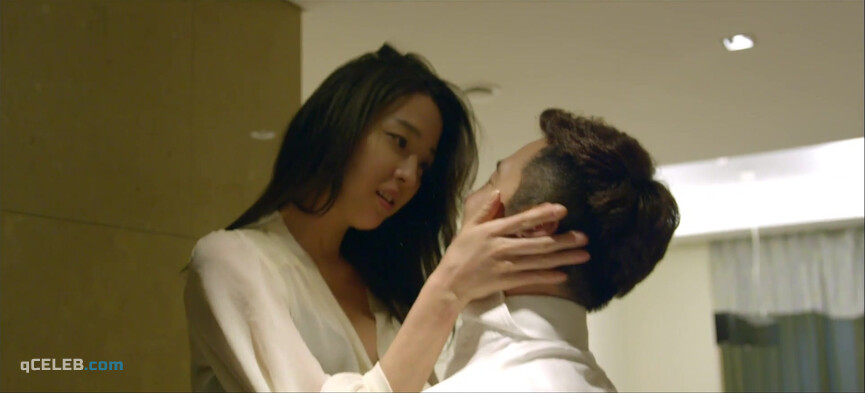 3. Han Go-eun sexy – Black Hand (2015)