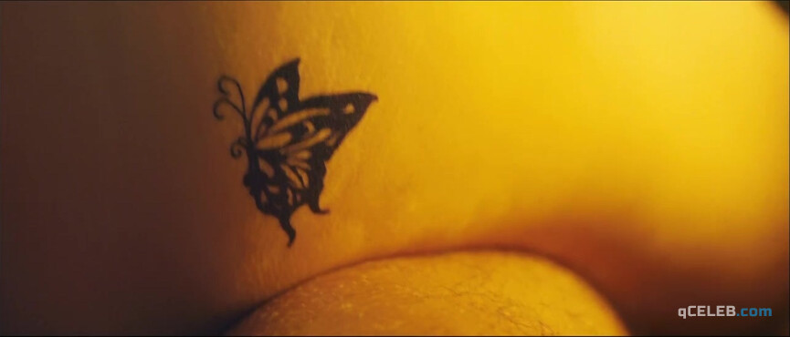 12. Lee El nude – One Thing She Doesn't Have (2014)