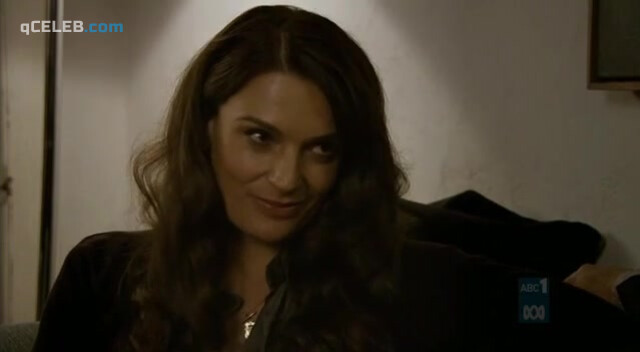 4. Danielle Cormack nude – Rake s01e03 (2010)