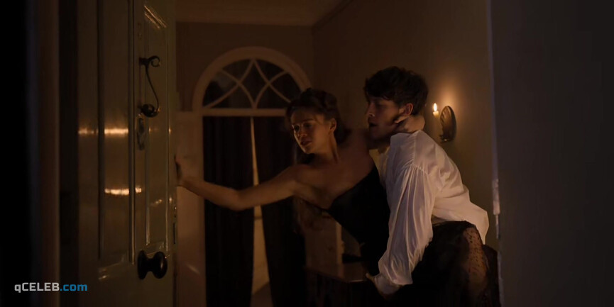6. Sabrina Bartlett sexy – Bridgerton s01e04 (2020)