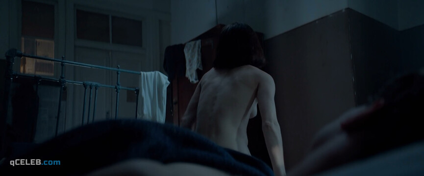 1. Olga Lerman sexy – Kalashnikov AK-47 (2020)