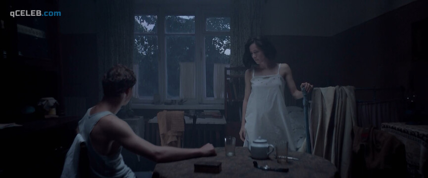 6. Olga Lerman sexy – Kalashnikov AK-47 (2020)