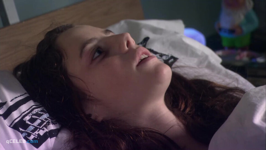 4. Kaya Scodelario sexy – Skins s03e08 (2009)