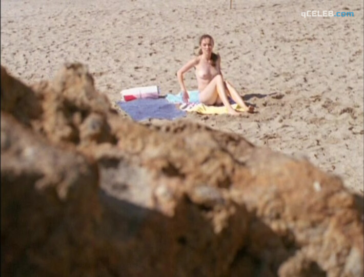 9. Tara Platt nude – Scarecrow Gone Wild (2004)