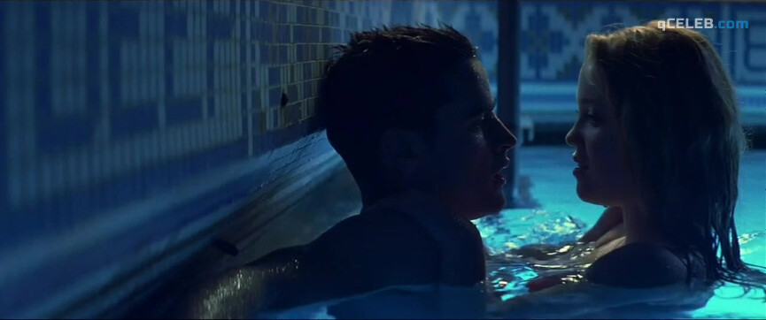 5. Erika Christensen sexy, Shiri Appleby sexy – Swimfan (2002)