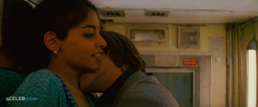 3. Amara Karan sexy – The Darjeeling Limited (2007)
