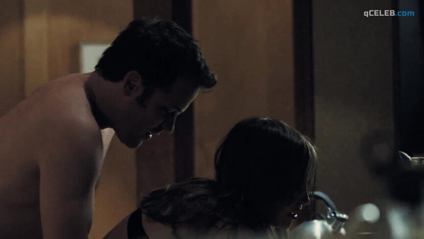 10. Vera Farmiga sexy – Orphan (2009)