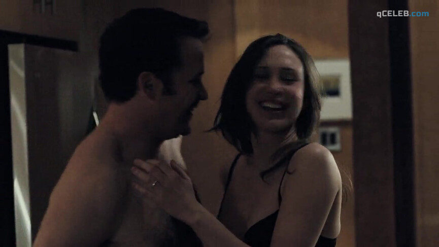 4. Vera Farmiga sexy – Orphan (2009)