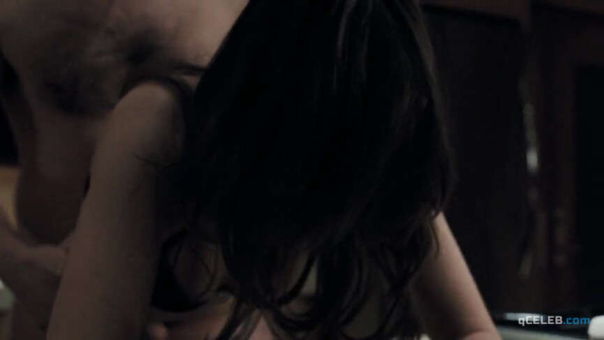 9. Vera Farmiga sexy – Orphan (2009)