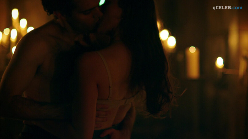 6. Danielle Rose Russell sexy – Legacies s03e04 (2018)