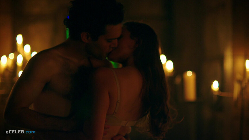 7. Danielle Rose Russell sexy – Legacies s03e04 (2018)