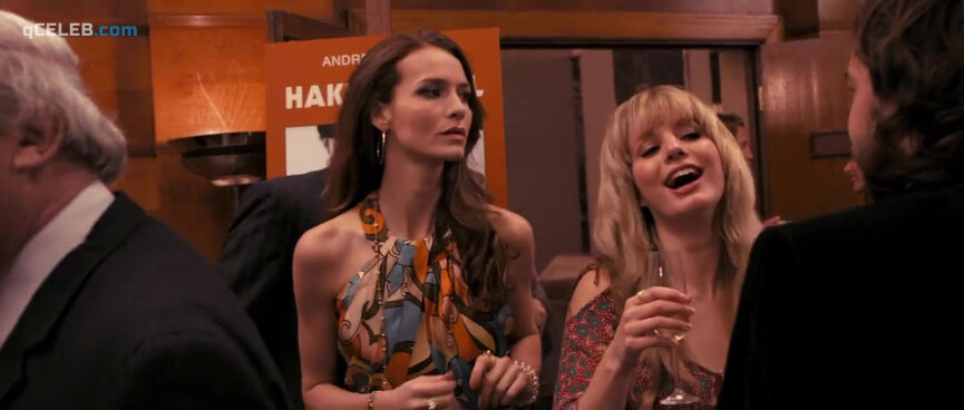 10. Saffron Burrows sexy, Hattie Morahan sexy, Louise Chambers nude – The Bank Job (2008)