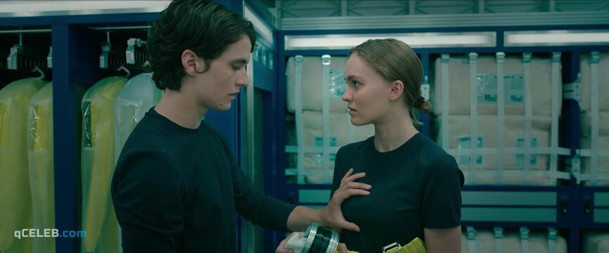 2. Lily-Rose Depp sexy – Voyagers (2021)