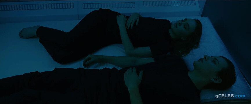 4. Lily-Rose Depp sexy – Voyagers (2021)