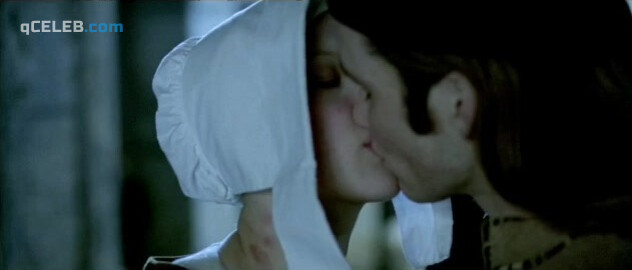 7. Scarlett Johansson sexy – Girl with a Pearl Earring (2003)