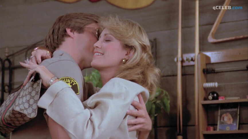 6. Jeana Tomasina nude, Val Kline nude, Fern Fitzgerald sexy – The Beach Girls (1982)