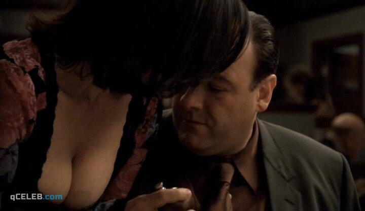 3. Kathrine Narducci sexy – The Sopranos s05e11 (2004)