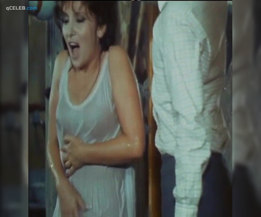 8. Gina Lollobrigida sexy – That Splendid November (1969)