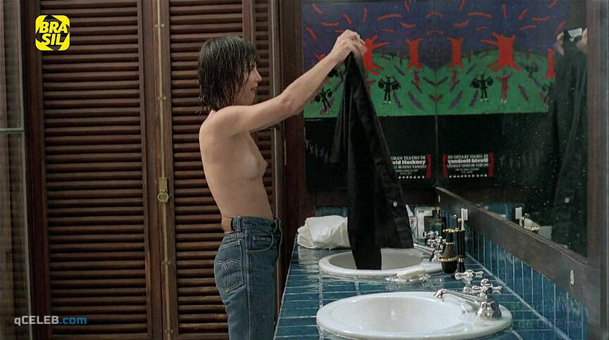 3. Lídia Brondi nude – Rádio Pirata (1987)