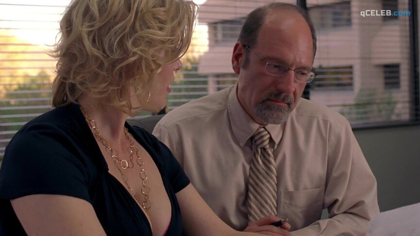 5. Anna Gunn sexy – Breaking Bad s04e09 (2011)
