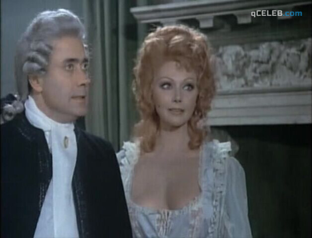 6. Andréa Ferréol sexy, Sylva Koscina nude – Casanova & Co. (1977)