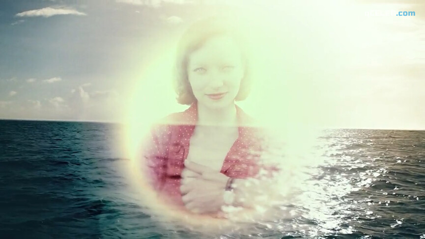 2. Zinnini Elkington nude, Tina Mogensen nude, Fie Fenneberg nude, Mette Ingeborg nude – Damer (2011)