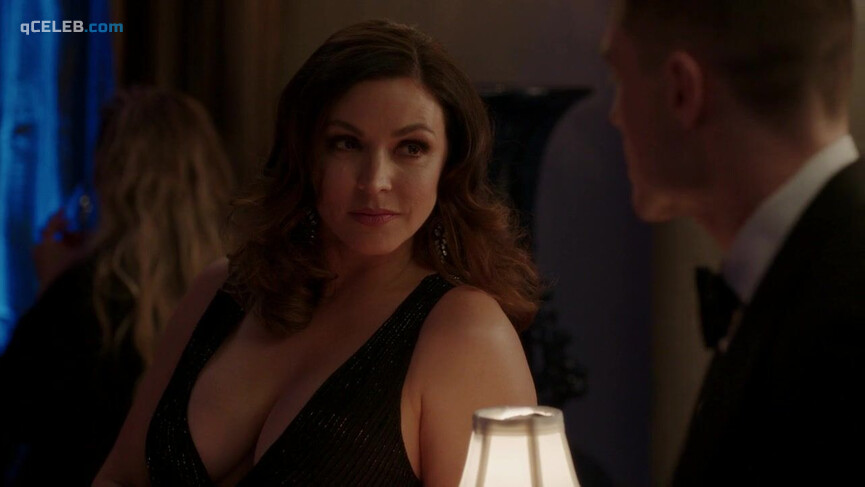 2. Aerica D'Amaro sexy – Dynasty s03e18 (2020)