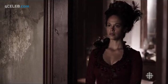 1. Tattiawna Jones sexy – Strange Empire s01e03 (2014)