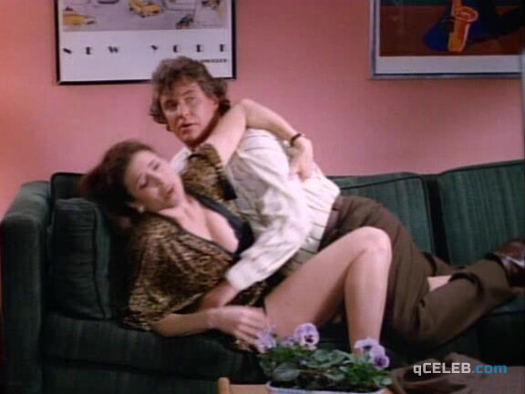 9. Mimi Rogers sexy – Dream On s02e01 (1991)