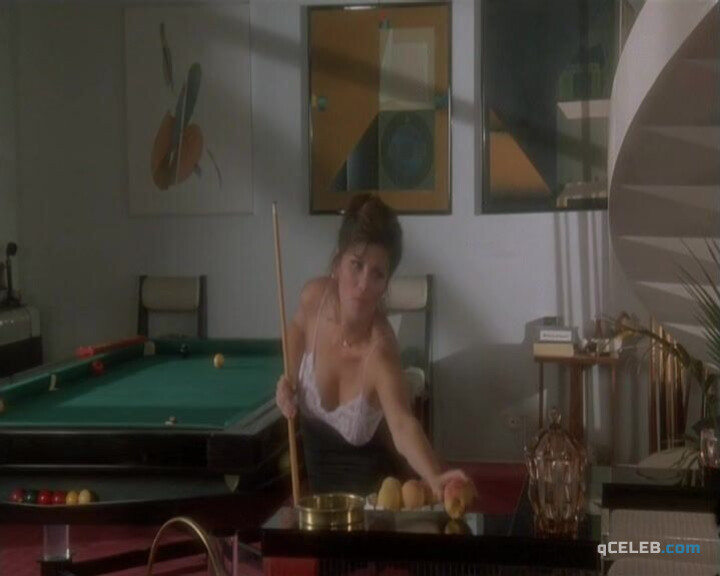 14. Serena Grandi nude – Rimini Rimini (1987)