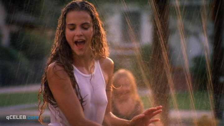 1. Keri Russell sexy, Catherine Hicks sexy – Eight Days a Week (1997)