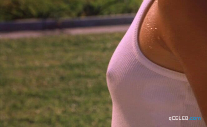 9. Keri Russell sexy, Catherine Hicks sexy – Eight Days a Week (1997)