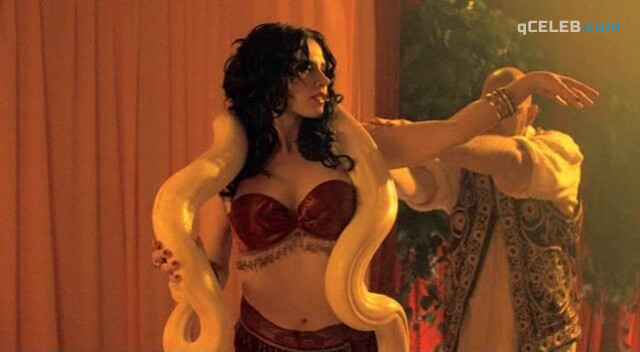 1. Dagmara Dominczyk nude – Tough Luck (2003)