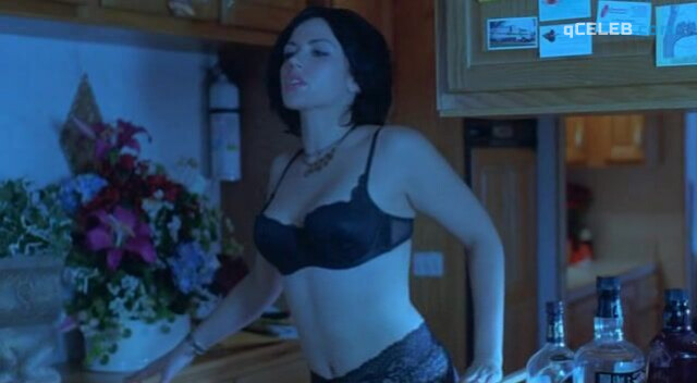 14. Dagmara Dominczyk nude – Tough Luck (2003)