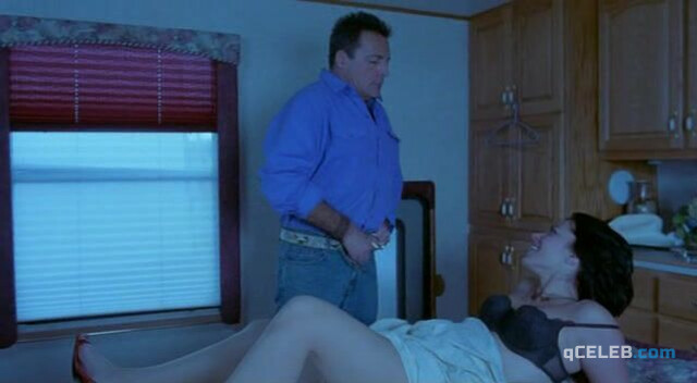 18. Dagmara Dominczyk nude – Tough Luck (2003)
