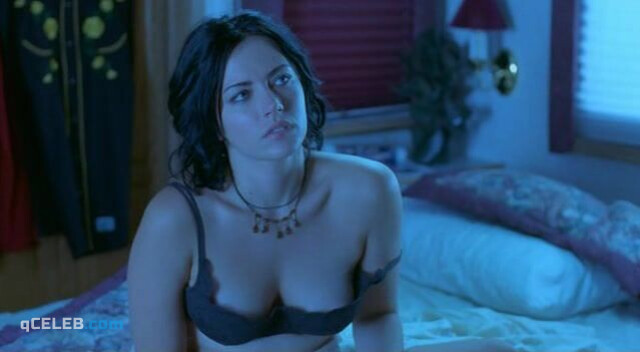 21. Dagmara Dominczyk nude – Tough Luck (2003)