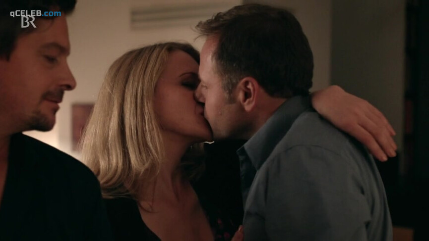 7. Aglaia Szyszkowitz sexy, Caroline Peters sexy – Escapades with Friends (2016)