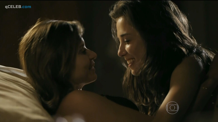 4. Paula Burlamaqui sexy, Marjorie Estiano nude – Eu Que Amo Tanto s01e03 (2014)