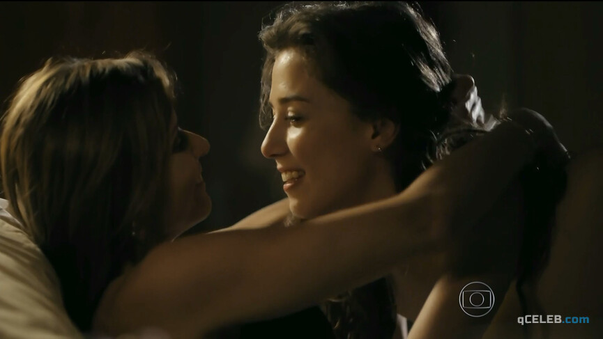 6. Paula Burlamaqui sexy, Marjorie Estiano nude – Eu Que Amo Tanto s01e03 (2014)