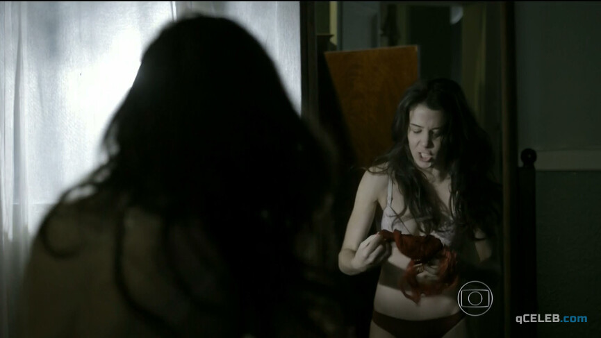 9. Paula Burlamaqui sexy, Marjorie Estiano nude – Eu Que Amo Tanto s01e03 (2014)