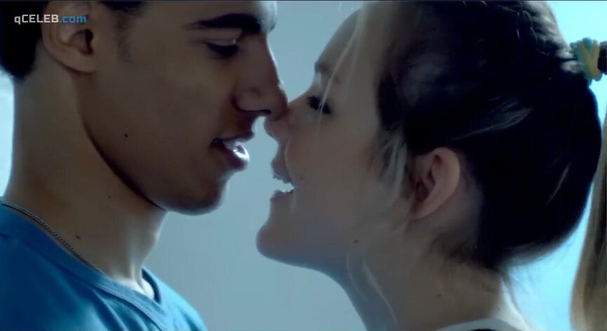 1. Louisa Krause sexy – Toe to Toe (2009)