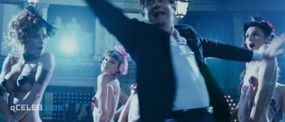 10. Claudia Gerini sexy – Love Is in the Air (2012)