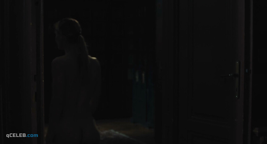 17. Iva Mihalic nude, Marijana Jankovic nude – Leeches (2019)