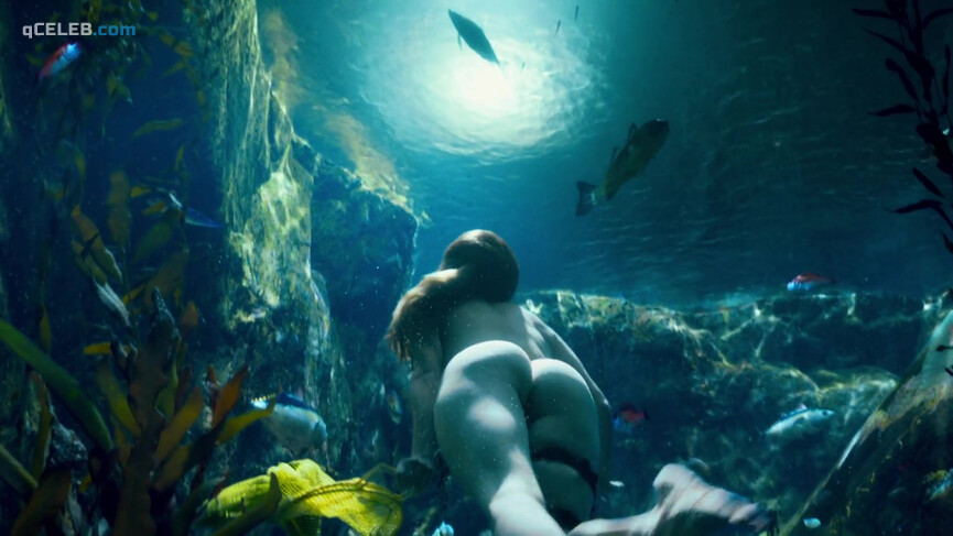 6. Susan Park nude – Snowpiercer s01e01 (2020)