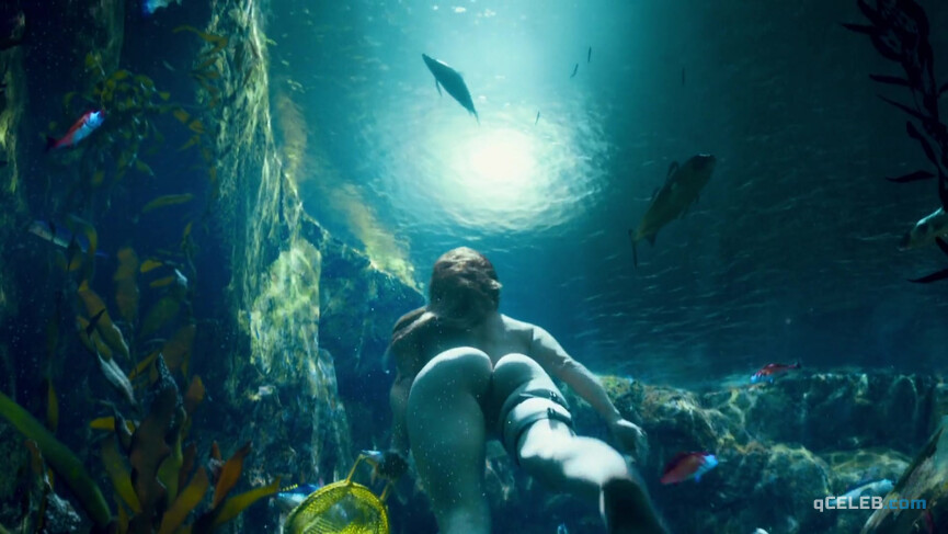8. Susan Park nude – Snowpiercer s01e01 (2020)
