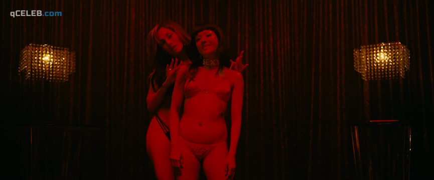 35. Jennifer Lopez sexy, Constance Wu sexy, Julia Stiles sexy, Cardi B sexy – Hustlers (2019)