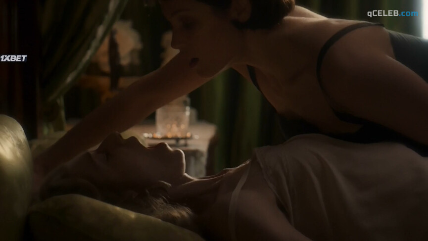 5. Elizabeth Debicki nude, Gemma Arterton sexy – Vita & Virginia (2018)